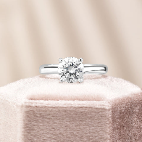 Isabella 1.5 ct Lab Grown Round Cut Classic 4 Prong Diamond Engagement Ring