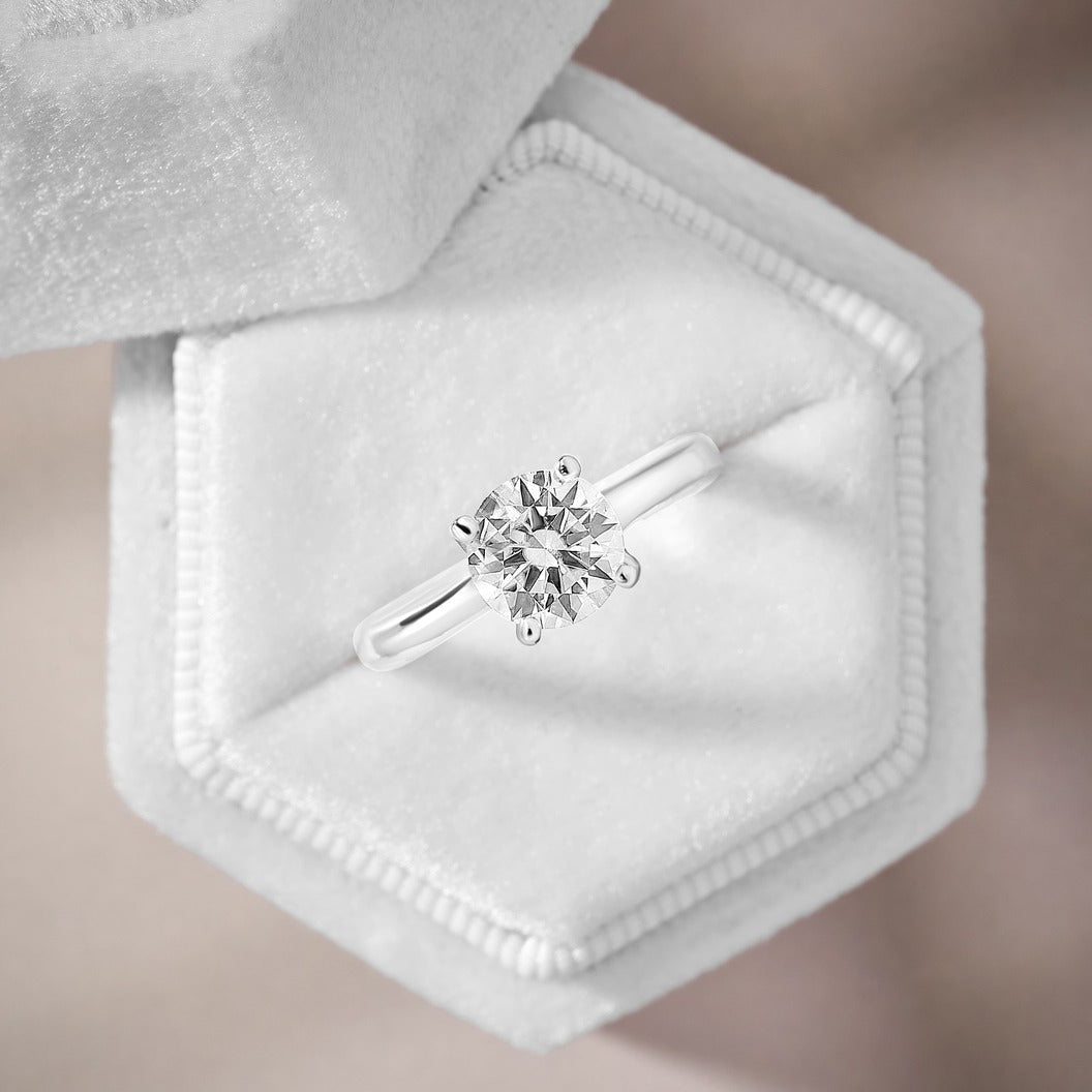 Isabella 1.5 ct Lab Grown Round Cut Classic 4 Prong Diamond Engagement Ring