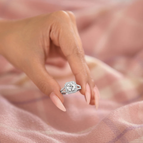 Penelope 1.5 ct Lab Grown Round Cut Split Shank Halo Diamond Engagement Ring