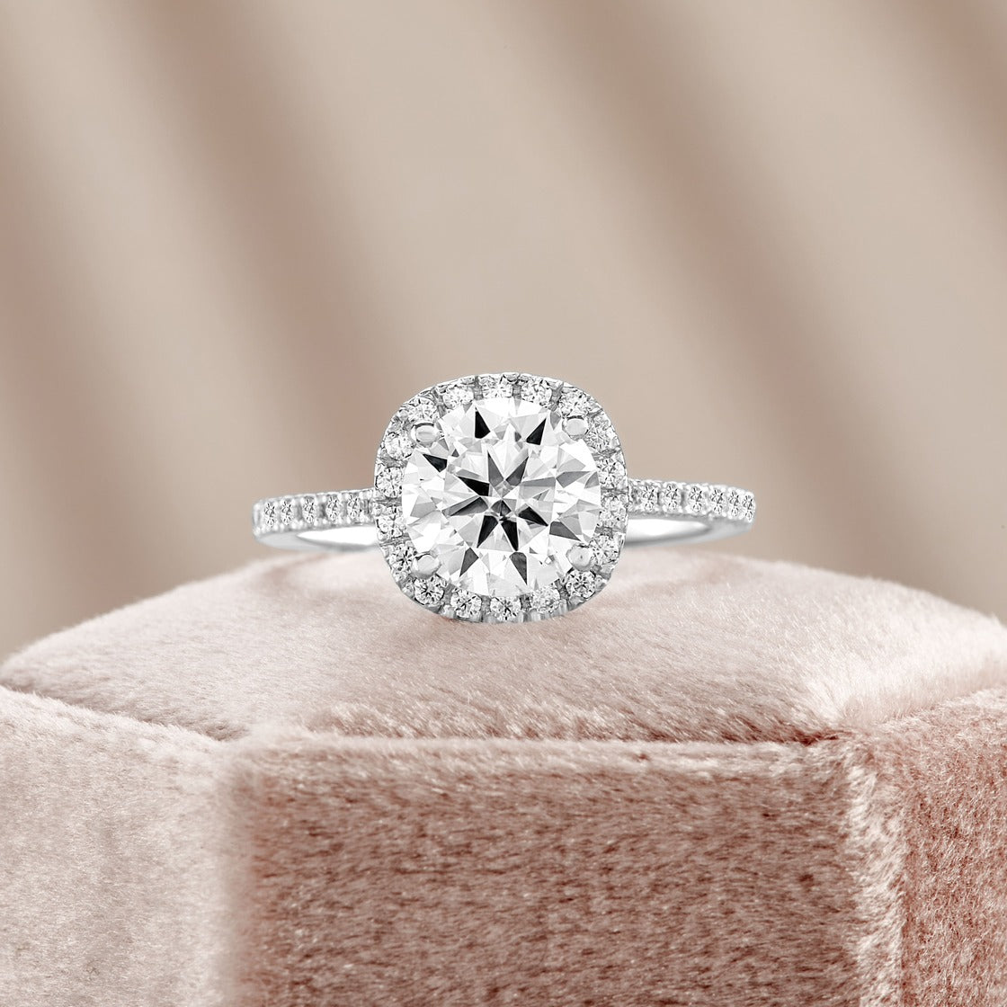 Aaliyah 1.33 ct Lab Grown Round Cut Pave Halo Diamond Engagement Ring