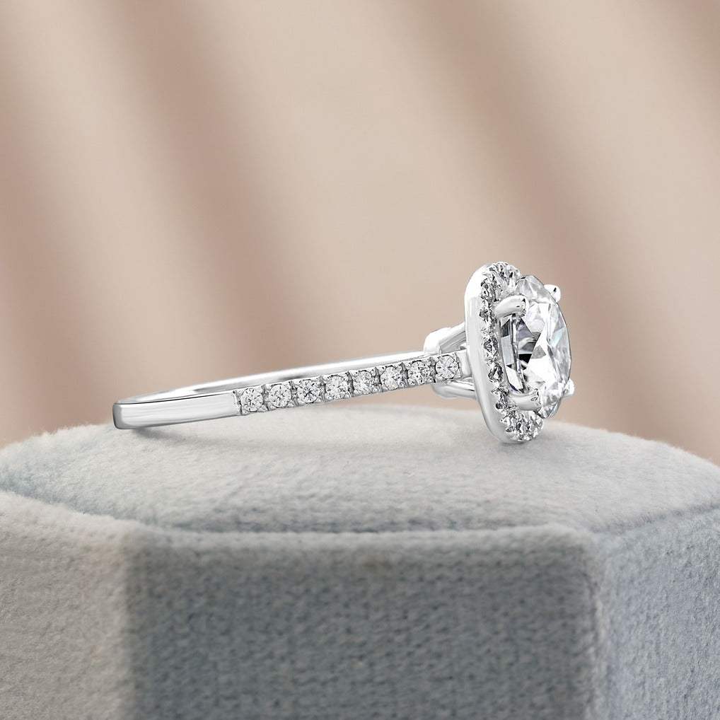 Aaliyah 1.33 ct Lab Grown Round Cut Pave Halo Diamond Engagement Ring