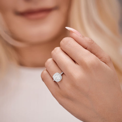 Aaliyah 2.83 ct Lab Grown Round Cut Pave Halo Diamond Engagement Ring