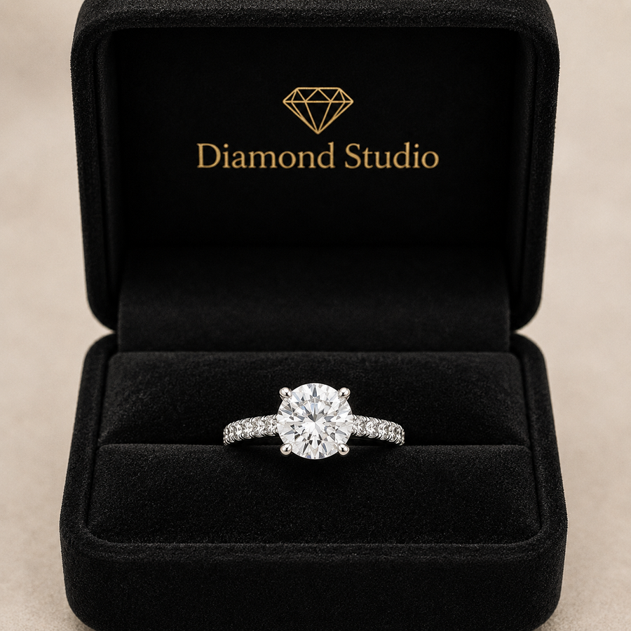 Ginevra 3.2 Carat Round Cut Tapered Engagement Ring