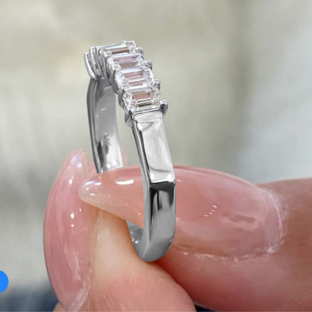 1.60 CT Lab-Grown Diamond Wedding Band Ring in 14K White Gold (D–F / VS1–VS2)