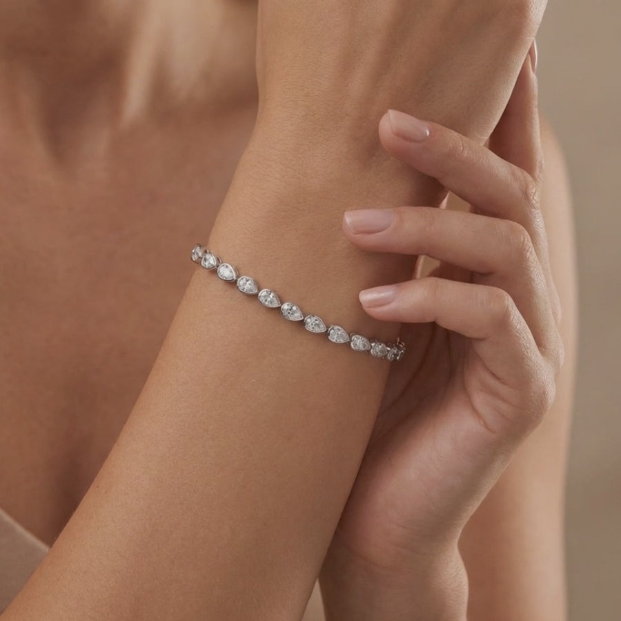 6.29 Carat Pear Cut Diamond Tennis Bracelet VS1 D F White Gold 14k
