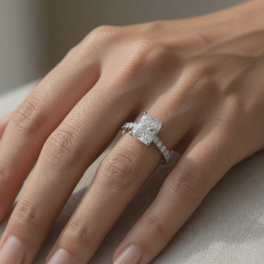 Ginevra 3.2 Carat Radiant Cut Tapered Engagement Ring