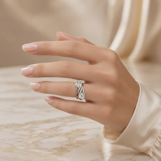 1.10 CT Toi et Moi Lab-Grown Diamond Ring in 14K Gold (D–F / VS1–VS2)